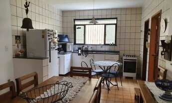 Imagem 5: Excelente Casa com 5 Quartos e Varanda Gourmet Completa com Piscina e Linda Vista !!