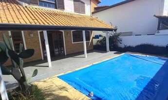 Imagem 2: Casa de condomínio para aluguel tem 350 metros quadrados com 4 quartos