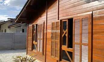 Imagem 2: Casa com amplo quintal e 3 quartos