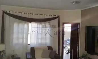 Imagem 2: Casa Padrão em Jacareí