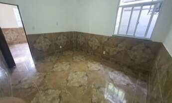 Imagem: Ótima Casa de Vila com 02 Quartos em Cachambi