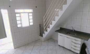 Imagem 7: Casa com suíte e terraço, no Bairro Parque Turistas, em Contagem!