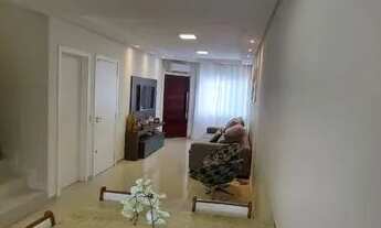 Imagem 5: Excelente sobrado no centrinho de Itajuba, distante apenas 250m da praia!