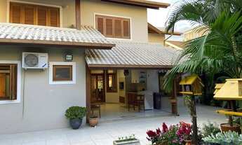 Imagem 3: Casa para vender com 4 quartos sendo 2 suítes, elevador, no Corrego Grande, Florianópolis
