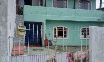 Imagem: Duas casas no mesmo quintal, troco troco