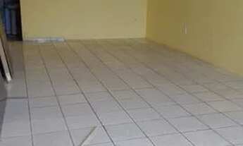 Imagem 5: ALUGO PONTO COMERCIAL/RUA PRINCIPAL/EXCELENTE LOCALIZAÇÃO/PARQUE 10 DE NOVEMBRO