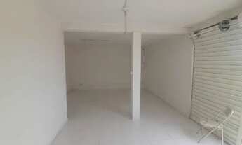 Imagem 2: Salão comercial Av Principal. Bairro São Conrado de 40m², reformado entre os mercados