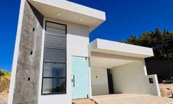 Imagem 2: Casa Arniqueiras - 03 Suites, piscina, chursq - Nova e moderna