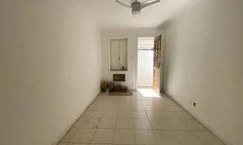 Imagem 3: Apartamento para aluguel possui 68 metros quadrados com 2 quartos em Humaitá - Rio de Jane