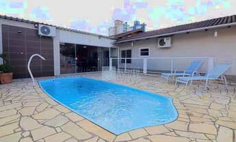 Imagem: Casa com piscina no bairro Itoupava Norte!