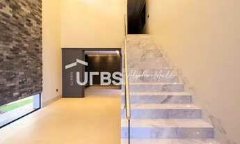 Imagem 4: Casa de condomínio para venda com 292 metros quadrados com 4 quartos