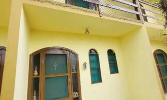 Imagem: 400M da praia do Sapê - locação sobrado