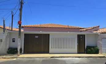 Imagem: Casa em Araripina com 4 quartos e garagem