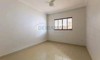 Imagem 3: Casa com 3 Quartos, 2 Suítes, Closet e Área Gourmet com 4 vagas de garagem Condomínio Por