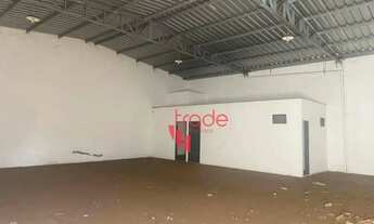 Imagem 3: Salão Comercial à Venda no Bairro Jardim Salgado Filho em Ribeirão Preto com Cozinha