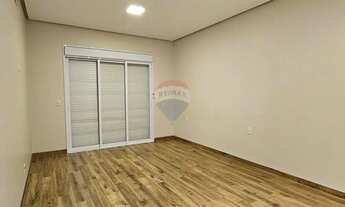 Imagem 2: Luxo no Coração de Delfinópolis - Casa Nova!