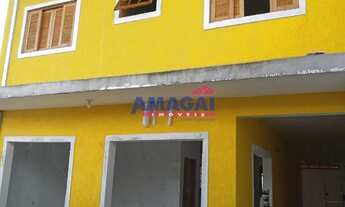 Imagem: Casa à venda em Jacareí, localizada no