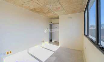 Imagem 4: Comercial no bairro Menino Deus