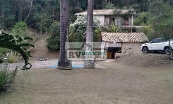 Imagem: TR_Imóvel a venda possui 200 metros quadrados