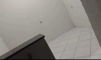 Imagem 4: Imóvel no 1° andar - Kit Net com 2 quartos e água inclusa