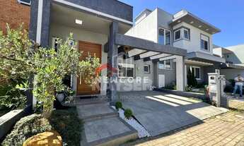 Imagem: Casa de condomínio em Rua dos Hibiscos