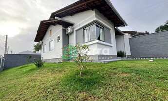 Imagem 2: Lindíssima Casa de 03 Quartos no Bairro Arapongas Indaial/SC