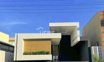 Imagem: More no Condomínio Jardim Veneza segurança