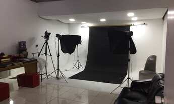 Imagem 4: Predio comercial com 3 entradas, testada de 14 metros