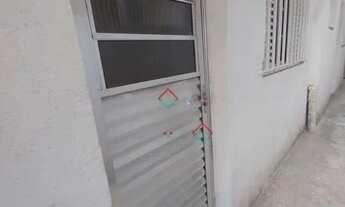 Imagem 4: Casa com 2 dormitórios para alugar por R$ 950/mês - Parque Pinheiros - Taboão da Serra/SP