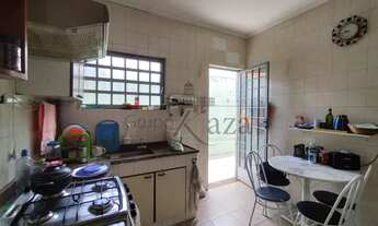 Imagem 5: Casa Padrão em Jacareí