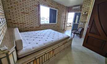 Imagem 5: Casa para aluguel possui 260 metros quadrados com 5 quartos em Bombas - Bombinhas - SC