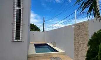 Imagem 4: Casa duplex de esquina com piscina