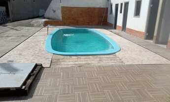 Imagem 3: Espaço com piscina