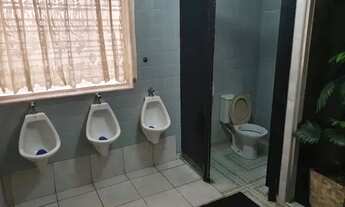 Imagem 6: Ponto comercial/Loja/Box para aluguel e venda possui 740 metros quadrados