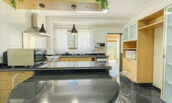 Imagem 7: Apartamento para aluguel tem 203 metros quadrados com 4 quartos