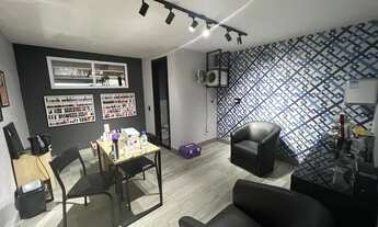 Imagem 6: Sobrado para venda possui 218 metros quadrados com 3 quartos em Vila Camilópolis - Santo A