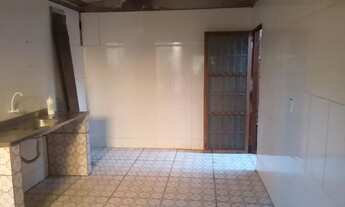 Imagem 2: Casa para aluguel possui 90 metros quadrados com 3 quartos em Santa Maria - Brasília - DF