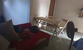 Imagem: Divido casa com Mulher, leia descrição