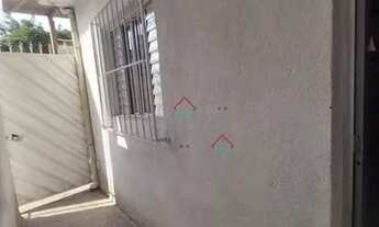 Imagem 7: Casa com 2 dormitórios para alugar por R$ 950/mês - Parque Pinheiros - Taboão da Serra/SP