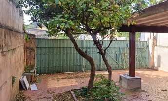 Imagem: Casa Antiga, com ótima estrutura com dois