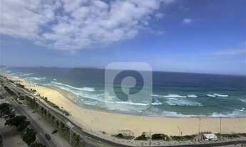 Imagem 2: ORLA DA BARRA LÚCIO COSTA COBERTURA DUPLEX FRONTAL MAR 3 QUARTOS 1 SUÍTE 200m² 4 VAGAS