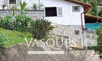 Imagem: Casa com 3 dormitórios à venda, 323 m²