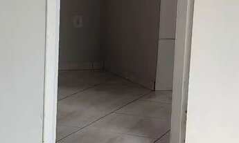 Imagem 2: Alugo apartamento 2 quartos valor 1700 ,não paga taxa e nem iptu, tel