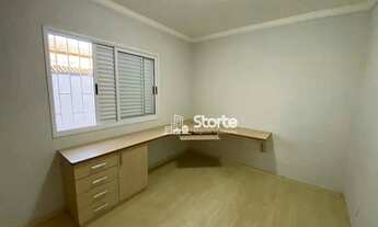 Imagem 7: Casa estilo sobrado com 4 dormitórios à venda, 266m² por R$ 950.000 - Centro (Fundinho)