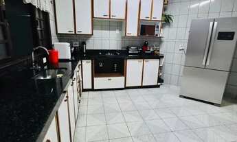 Imagem 7: Imóvel para aluguel com 360 metros quadrados com 4 quartos