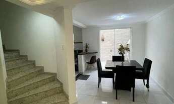 Imagem 2: Sobrado com 4 dormitórios à venda, 139 m² por R$ 680.000,00 - Xaxim - Curitiba/PR