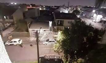 Imagem 7: Apartamento á venda com 2 quartos no bairro Sitio Cercado em Curitiba - PR