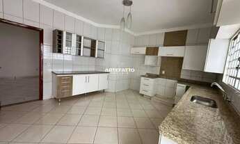 Imagem 2: Casa com 3 dormitórios no bairro Colina do Espraiado