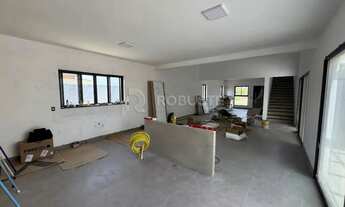 Imagem 7: Casa de Luxo com 4 suítes no Condomínio da Sociedade Hípica de Botucatu FASE FINAL DE ACAB