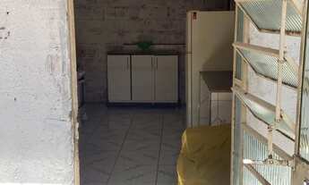 Imagem 2: Alugo kitnet no Graciliano ( água net e energia básica)incluso